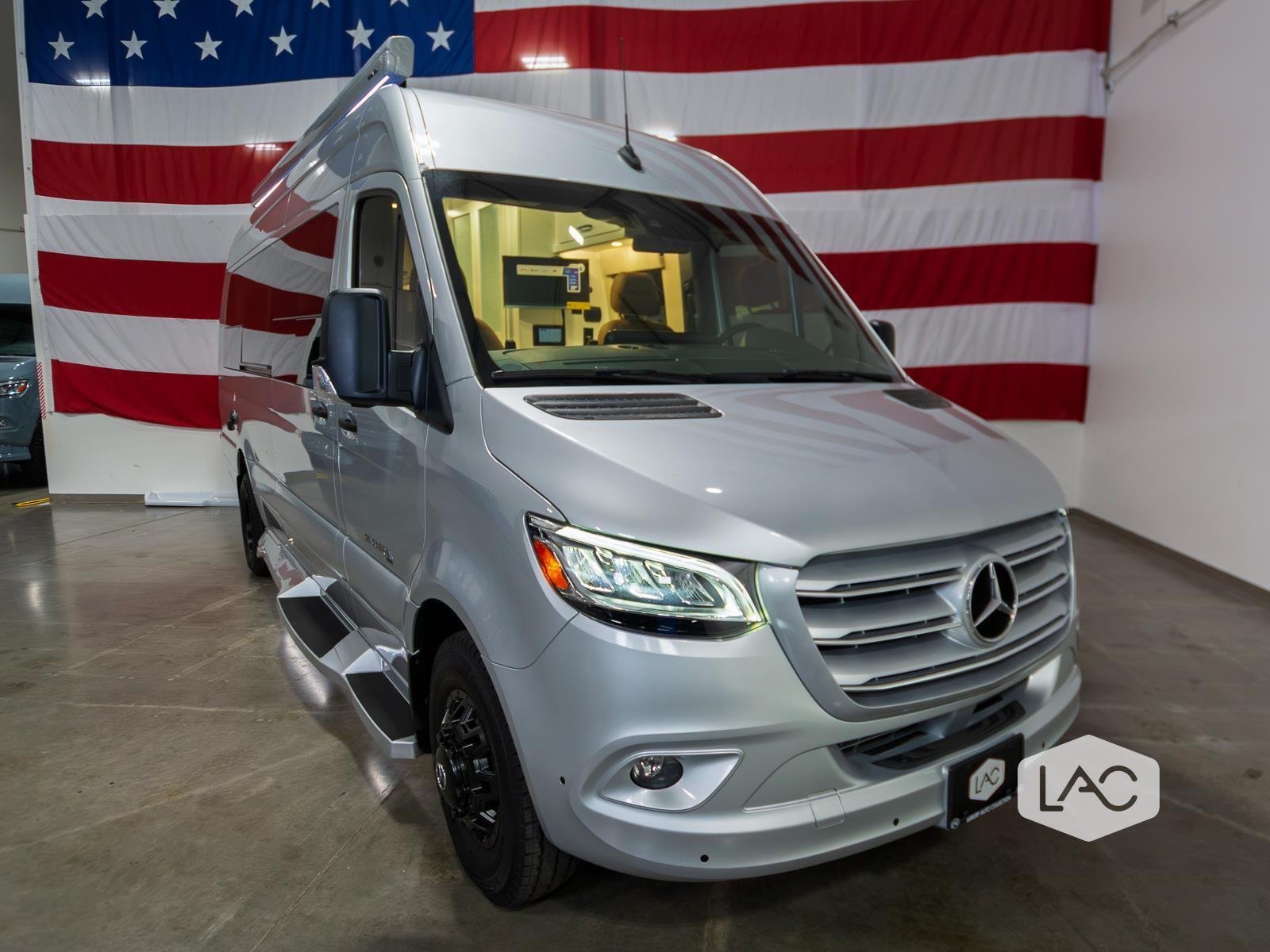 Used 2025 Iridium Silver Coachmen M-24 | Dual-Twin Beds|Generator|Electrical Pkg image 45