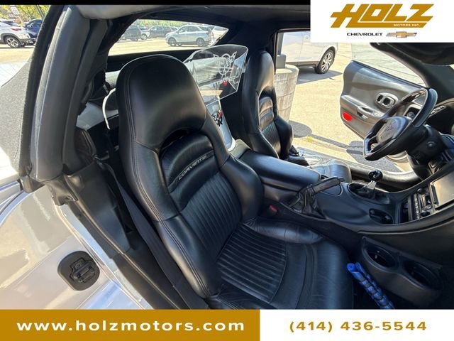 Used 2000 Sebring Silver Metallic Chevrolet 2dr Convertible image 24