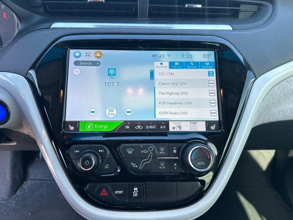 Used 2020 White Chevrolet Premier image 19