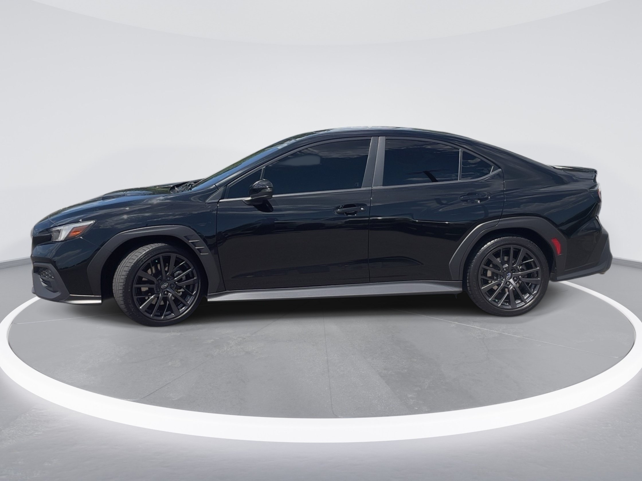 Used 2023 Crystal Black Silica Subaru Limited image 4