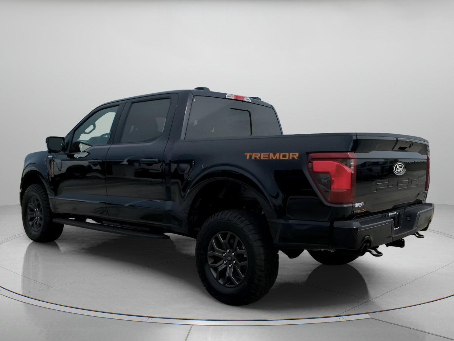New 2026 Agate Black Metallic Ford Tremor® image 17