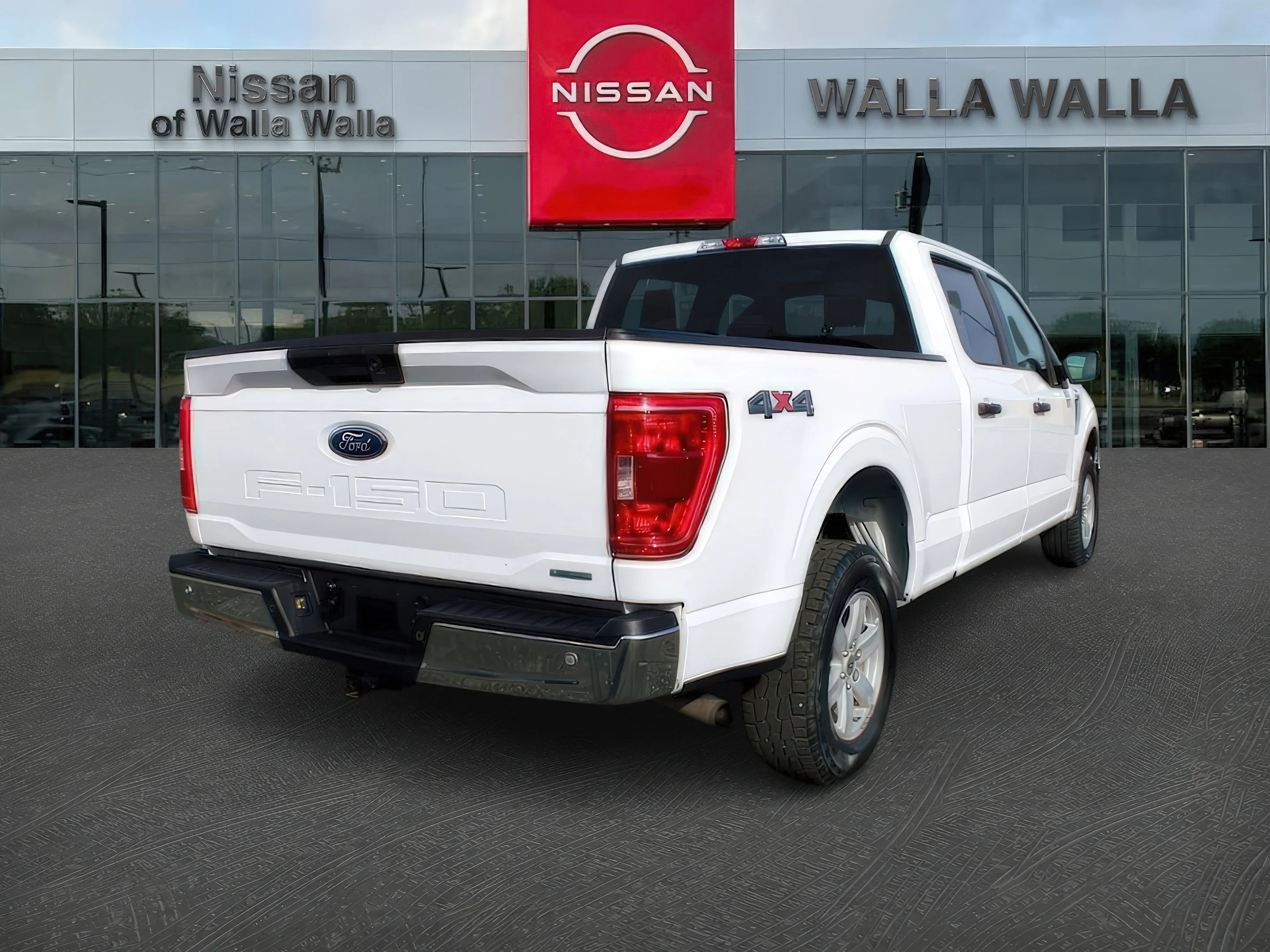 2023 Ford F-150 XLT - Photo 7