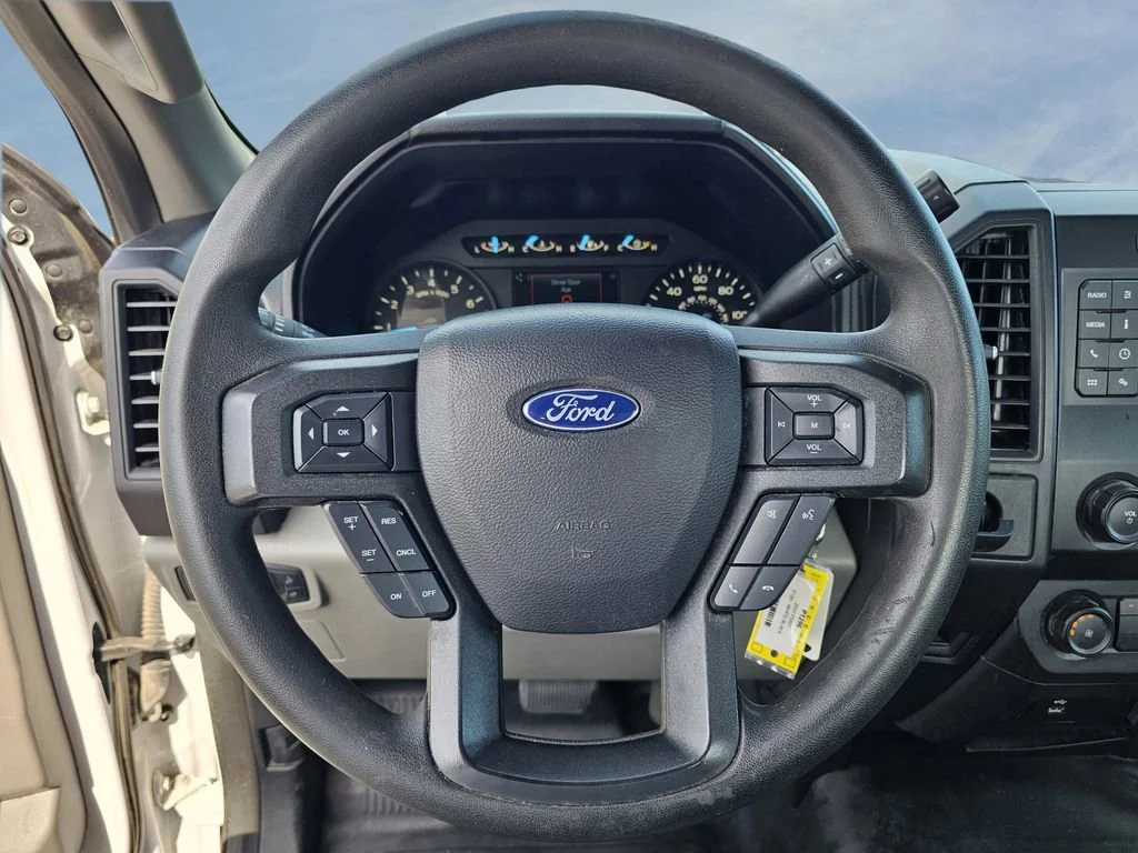 Used 2020 Oxford White Ford XL image 19