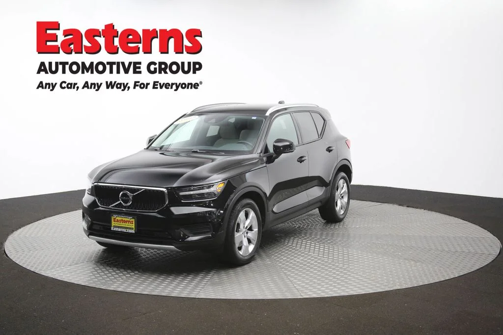 Used 2019 Black Volvo Momentum image 53