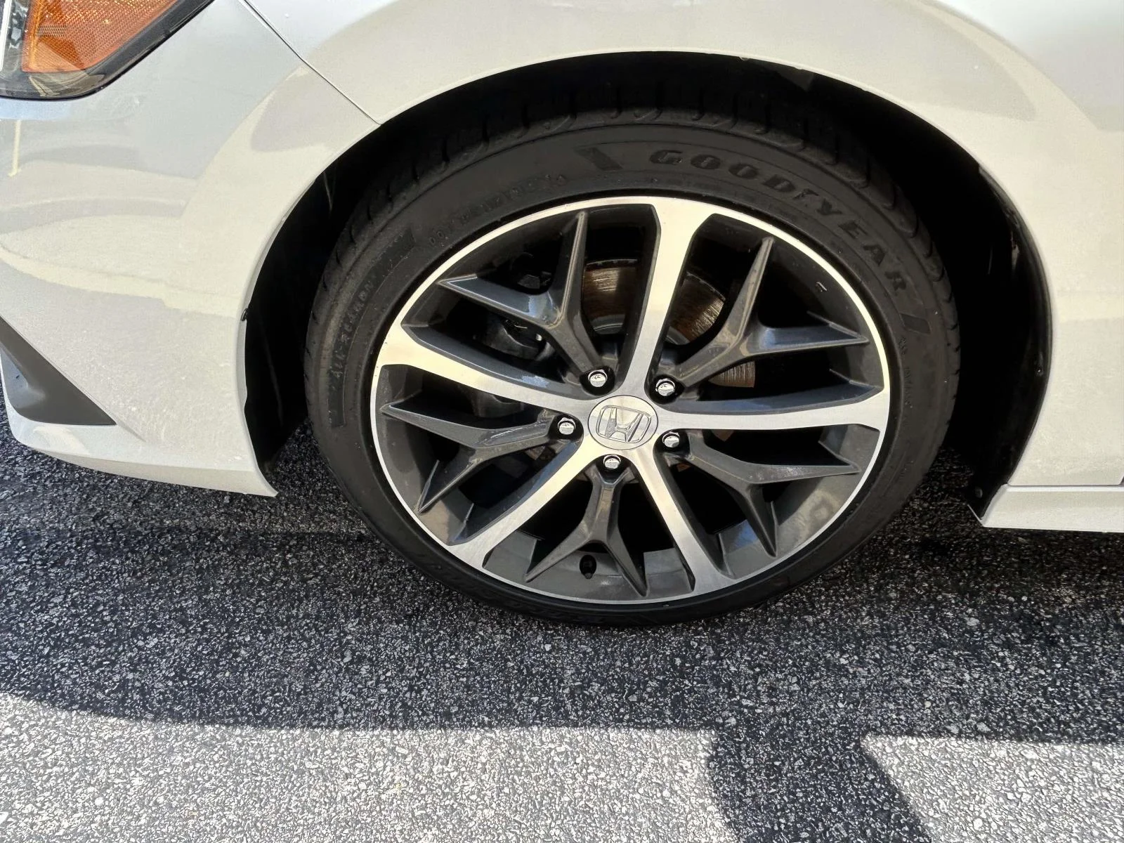 Used 2024 White Honda Touring CVT image 5