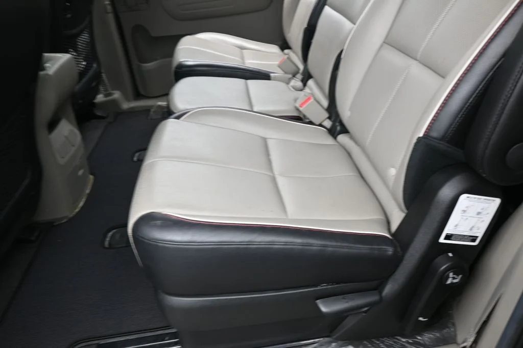 Used 2021 Silky Silver Kia EX image 32