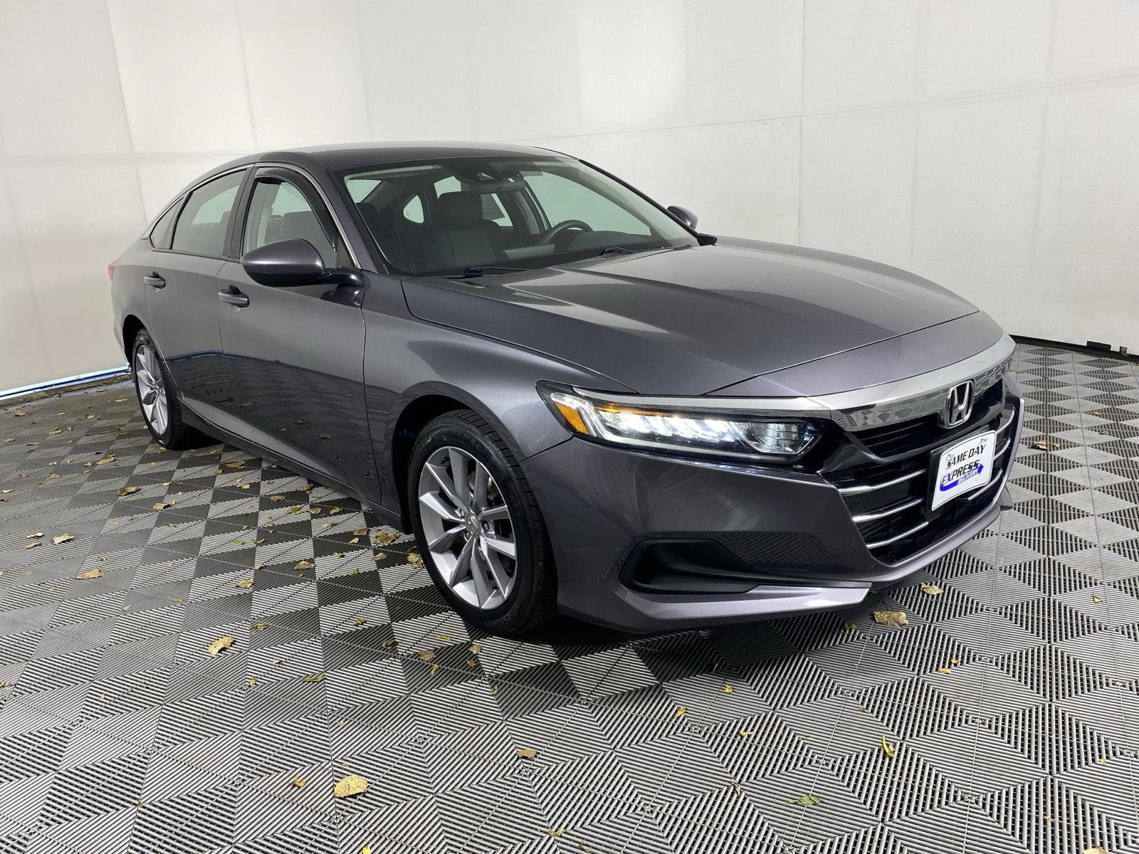 Used 2022 Modern Steel Metallic Honda LX image 10