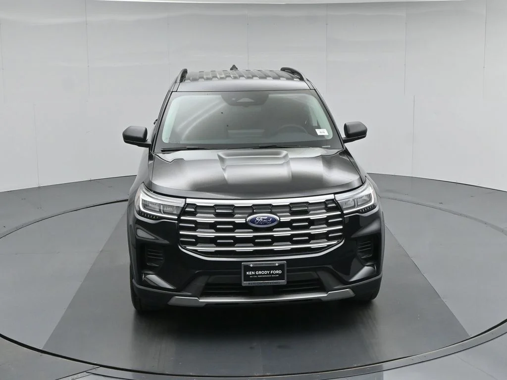 New 2026 Agate Black Metallic Ford Active image 37