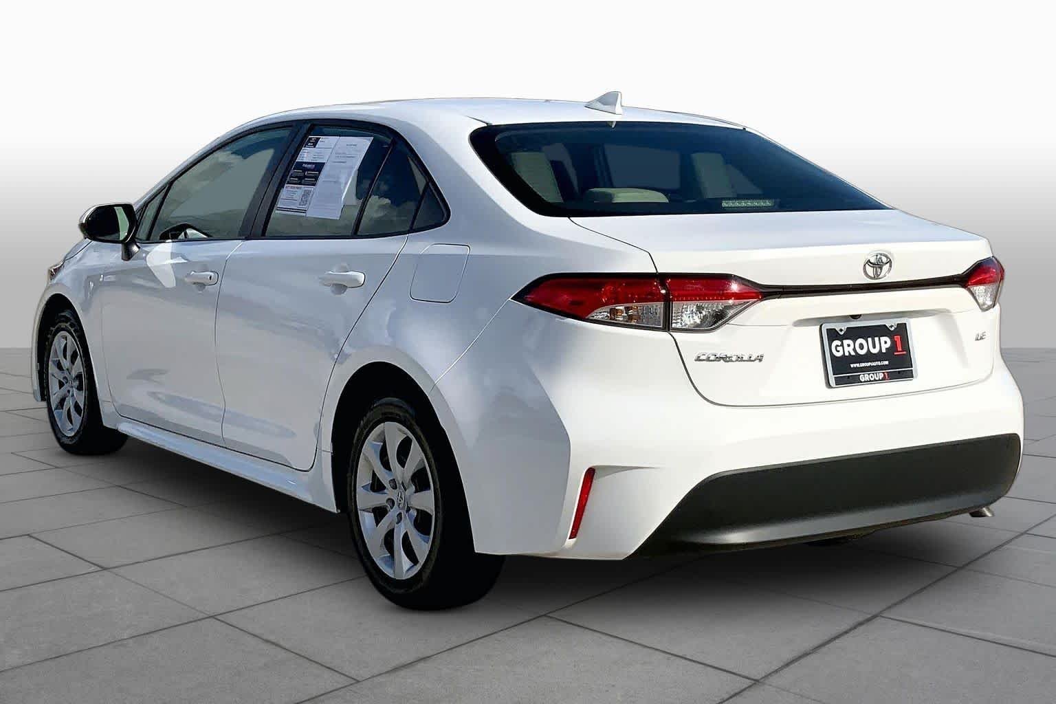 Used 2023 Ice Cap Toyota LE image 12