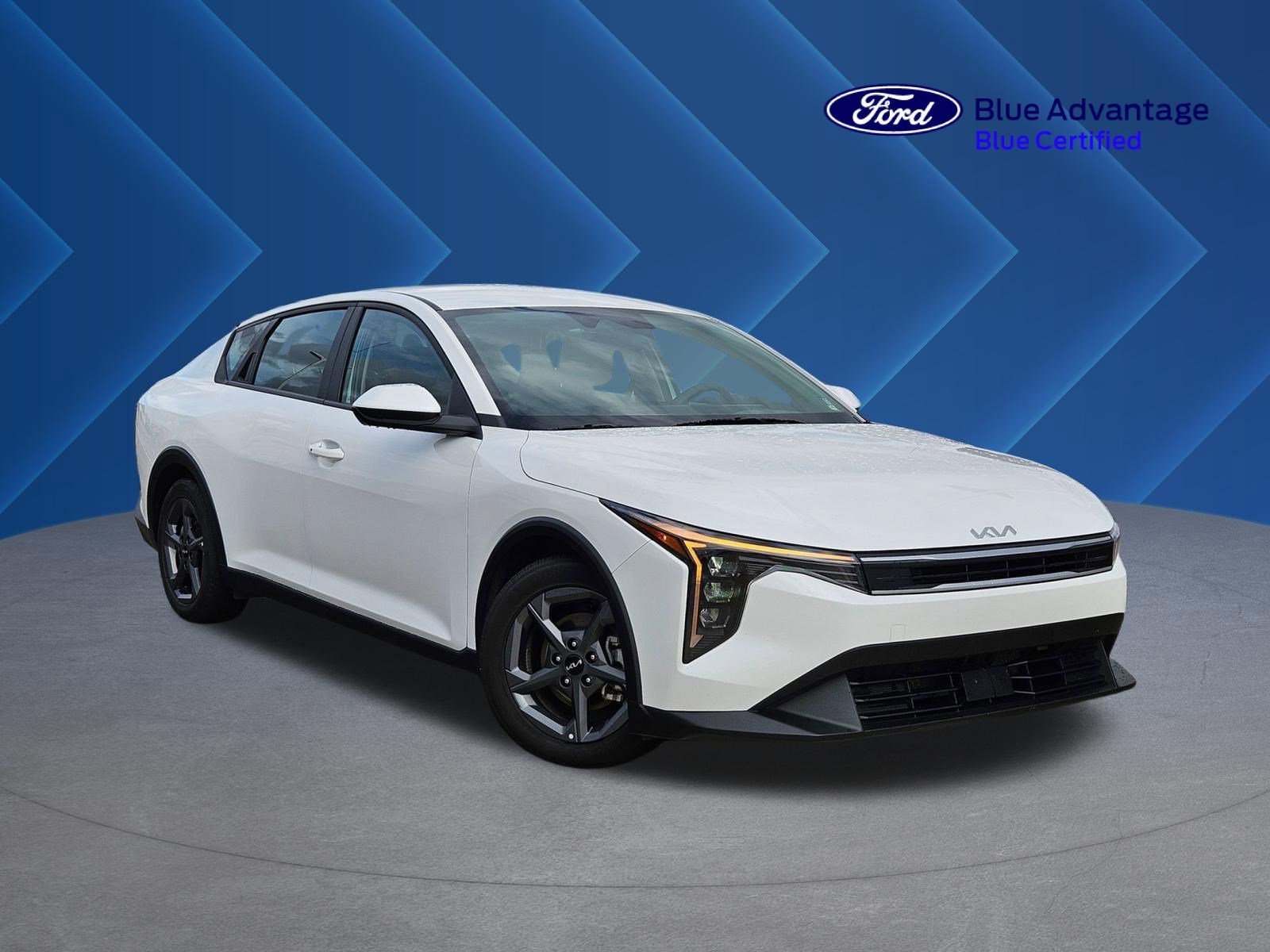 2025 Kia K4 LXS AT's photo