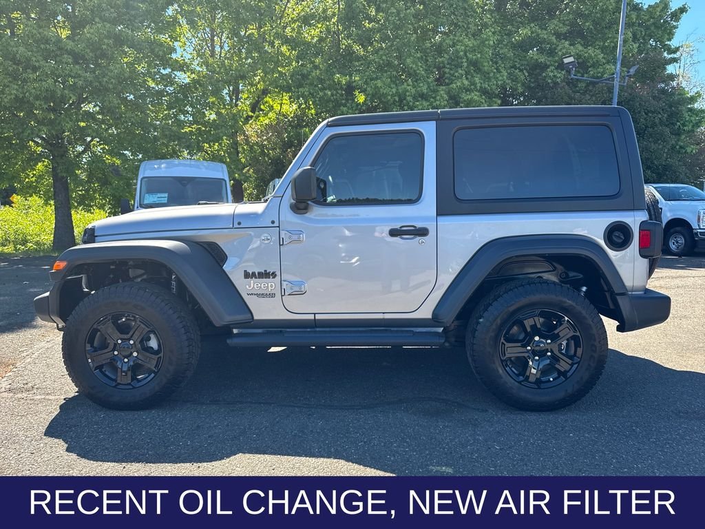 Certified Used 2020 Billet Silver Metallic Clearcoat Jeep Sport S image 2