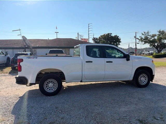 Used 2020 White Chevrolet WT image 15