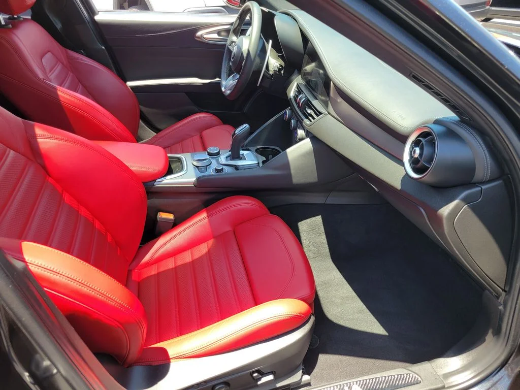 Used 2024 Black Alfa Romeo Veloce image 19