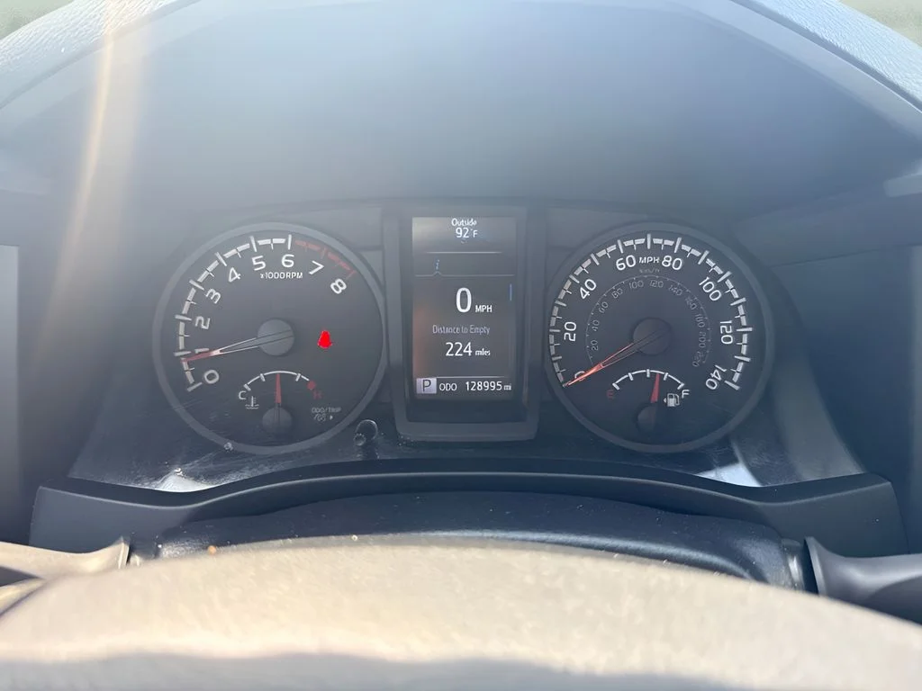 Used 2022 White Toyota SR image 16