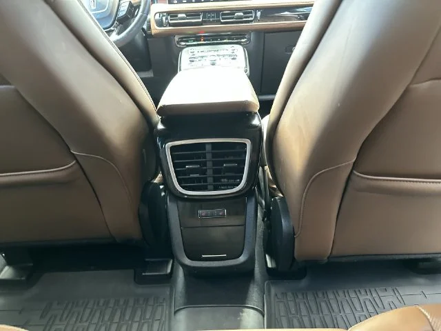 Used 2023 Black Lincoln Reserve image 24