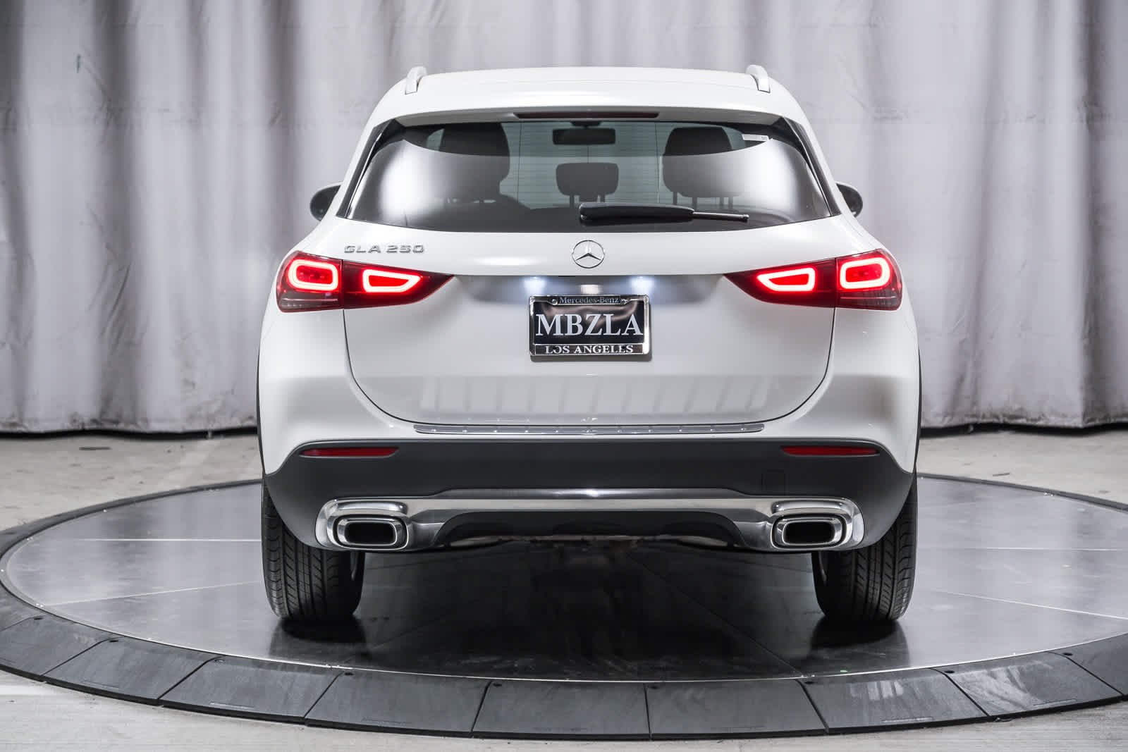 Used 2021 Polar White Mercedes-Benz GLA 250 image 3