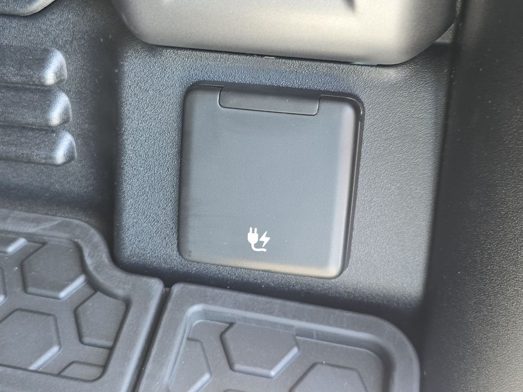 New 2026 Borasco Grey LAND ROVER X-Dynamic SE image 14