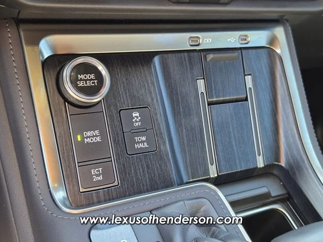 Used 2025 Black Lexus 550 Premium+ image 30