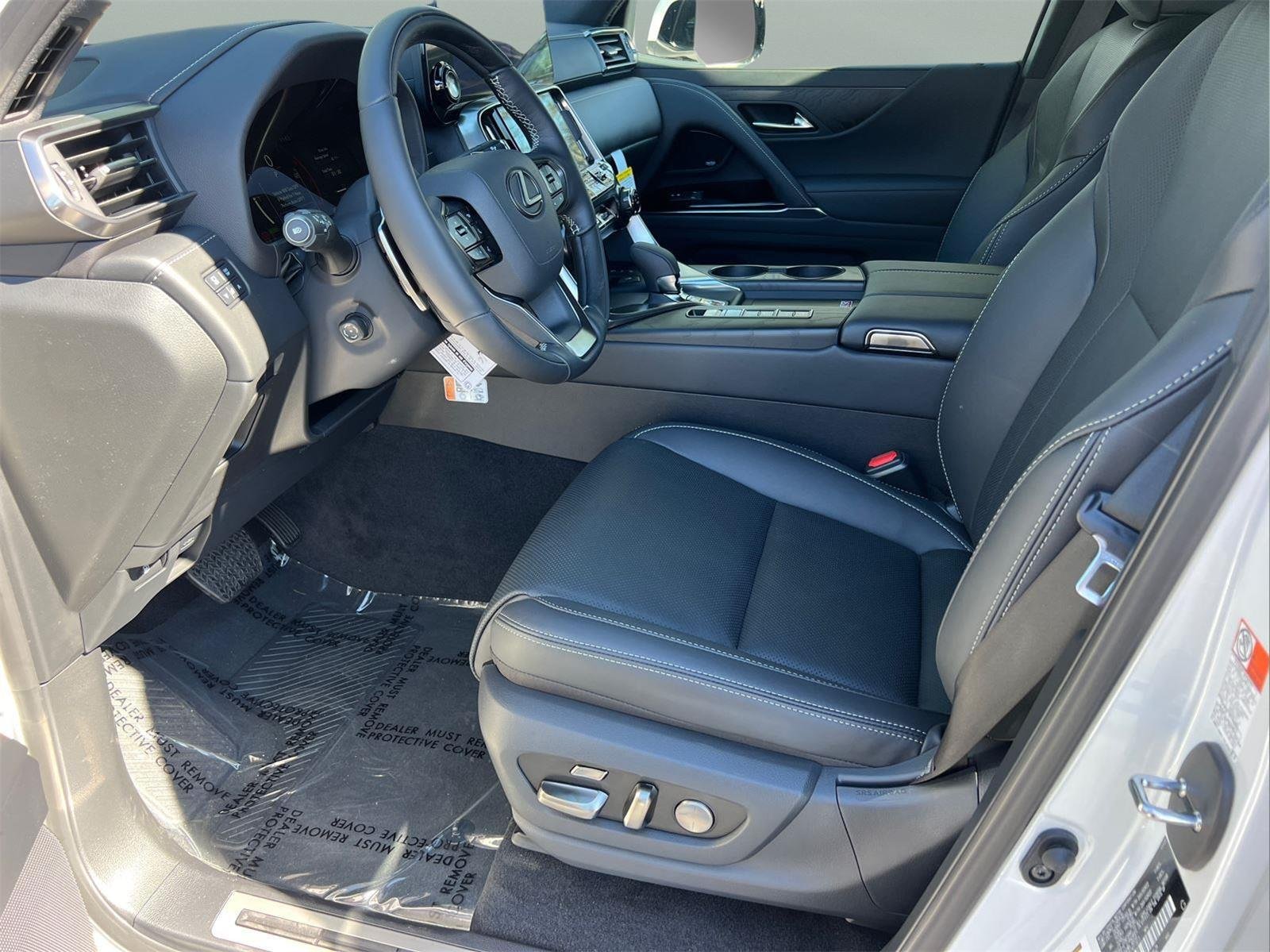 2026 Lexus LX 700h Luxury - Photo 10