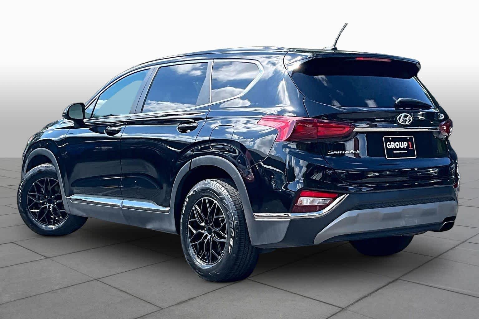 Used 2019 Twilight Black Hyundai SE image 12