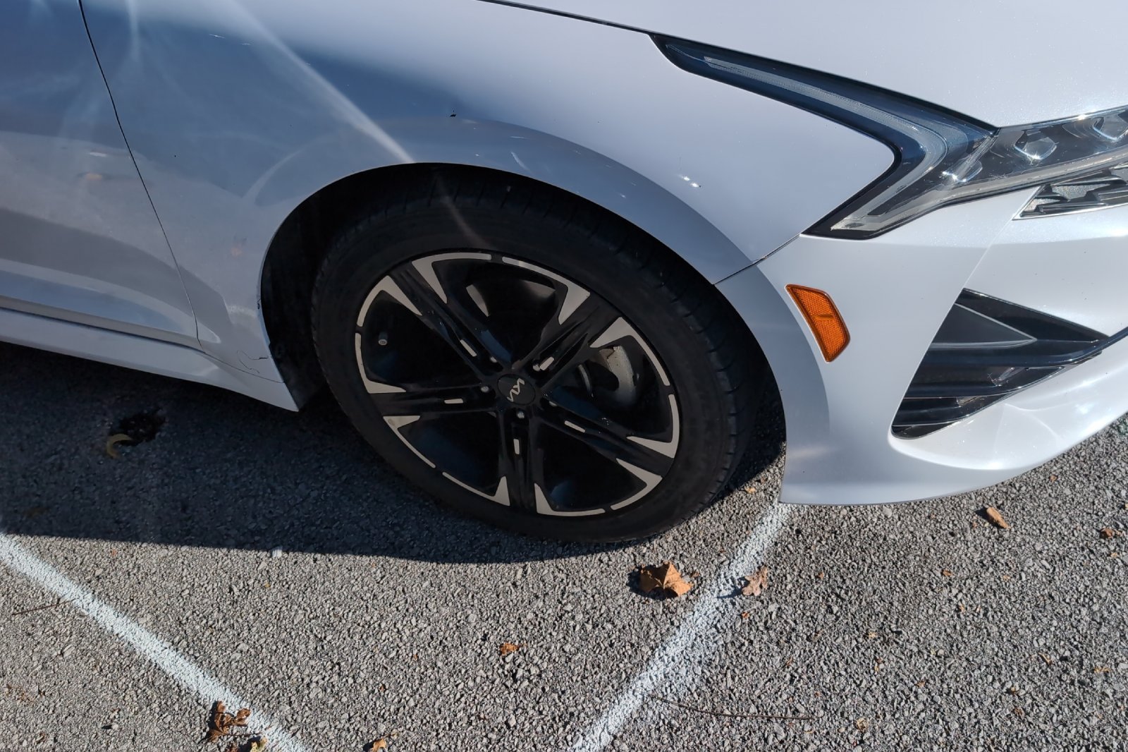 Used 2023 White Kia GT-Line image 4