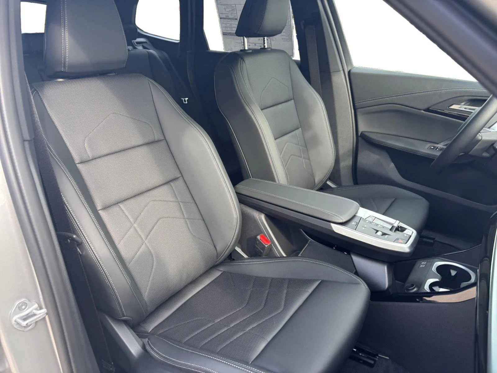 New 2027 Space Silver Metallic BMW xDrive28i image 24