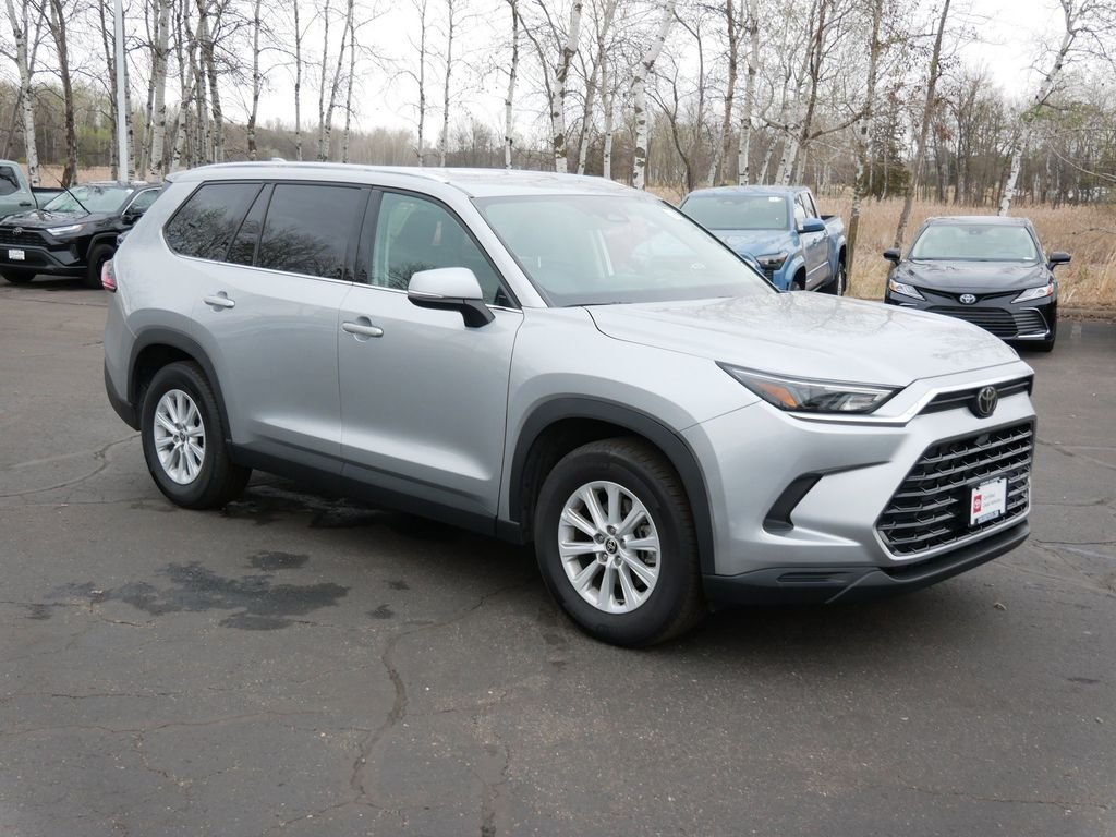 Certified 2025 Toyota Grand Highlander XLE with VIN 5TDAAAB55SS091167 for sale in Minneapolis, Minnesota