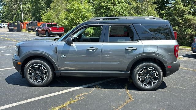 New 2026 Carbonized Gray Metallic Ford Outer Banks image 4