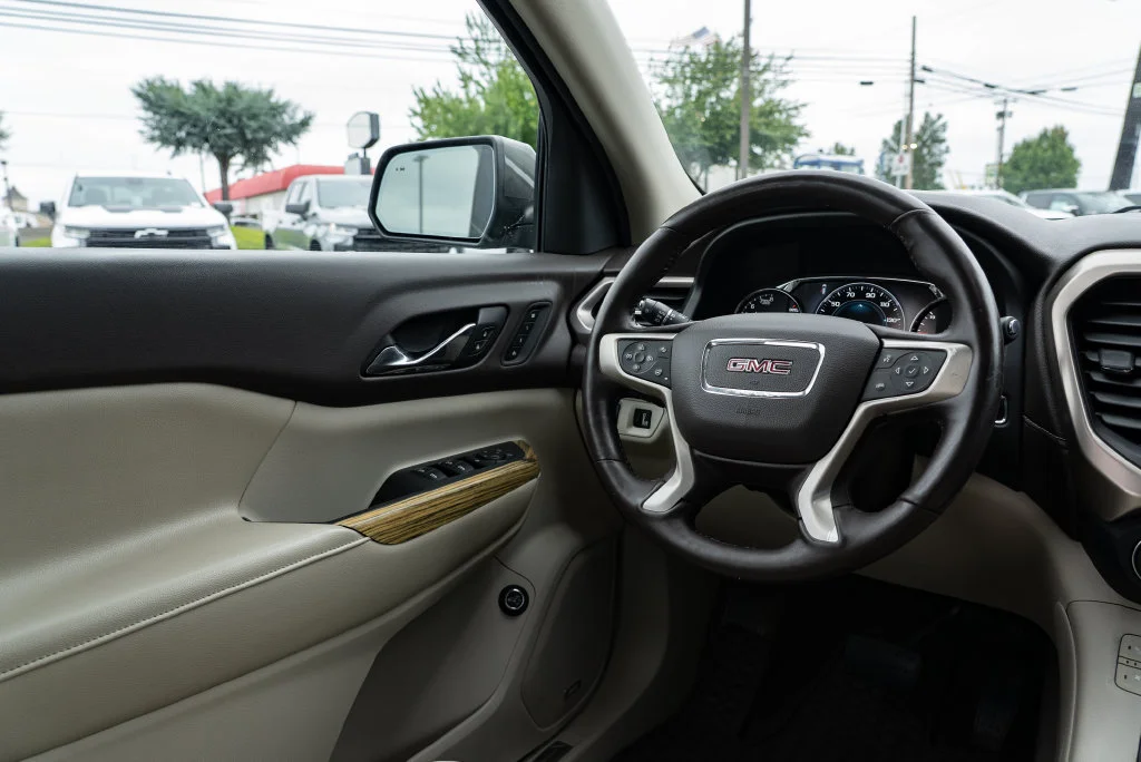 Used 2017 MINERAL METALLIC GMC Denali image 12