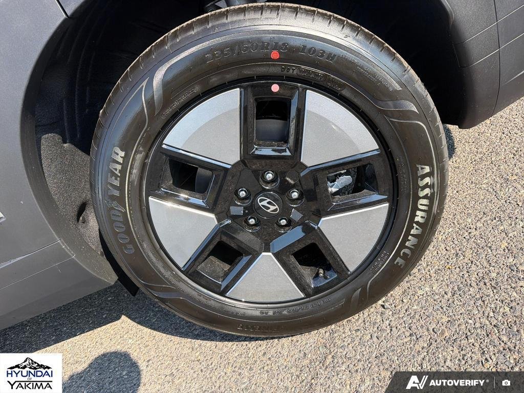 New 2026 Hampton Gray Hyundai SE image 6