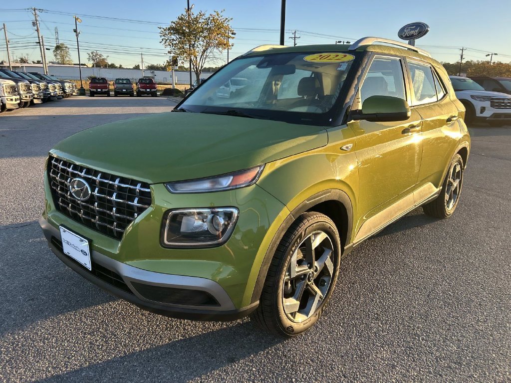 Used 2022 Green Hyundai SEL image 7