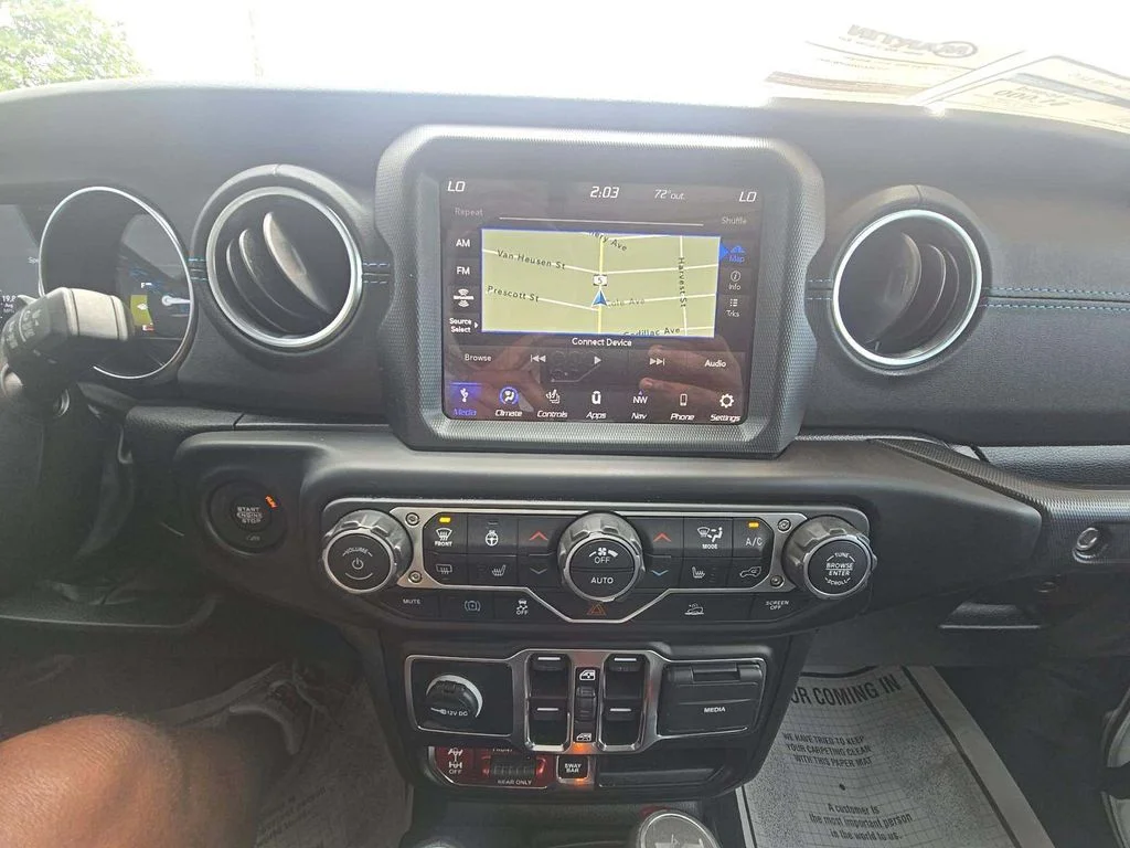 Used 2023 White Jeep Rubicon 4xe image 5