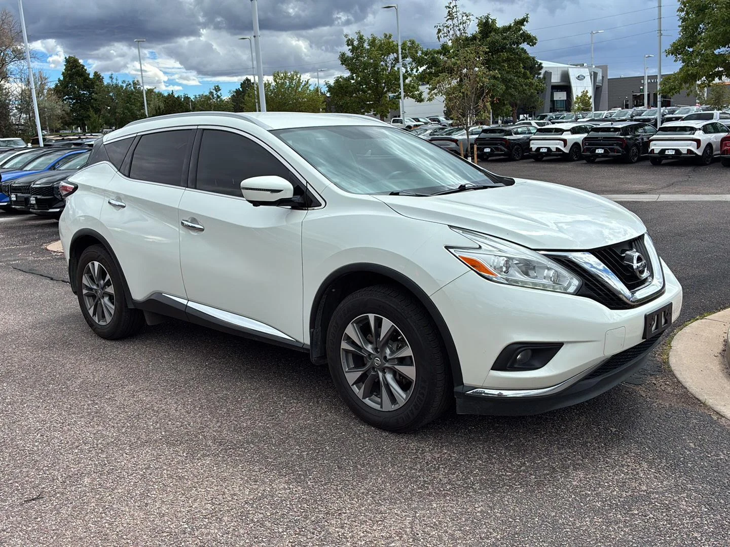 Used 2017 Pearl White Nissan SL image 14
