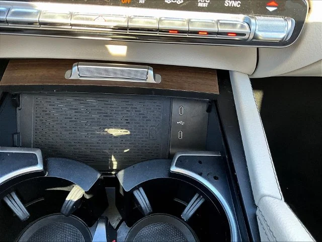 Used 2025 White Mercedes-Benz GLE 350 image 19