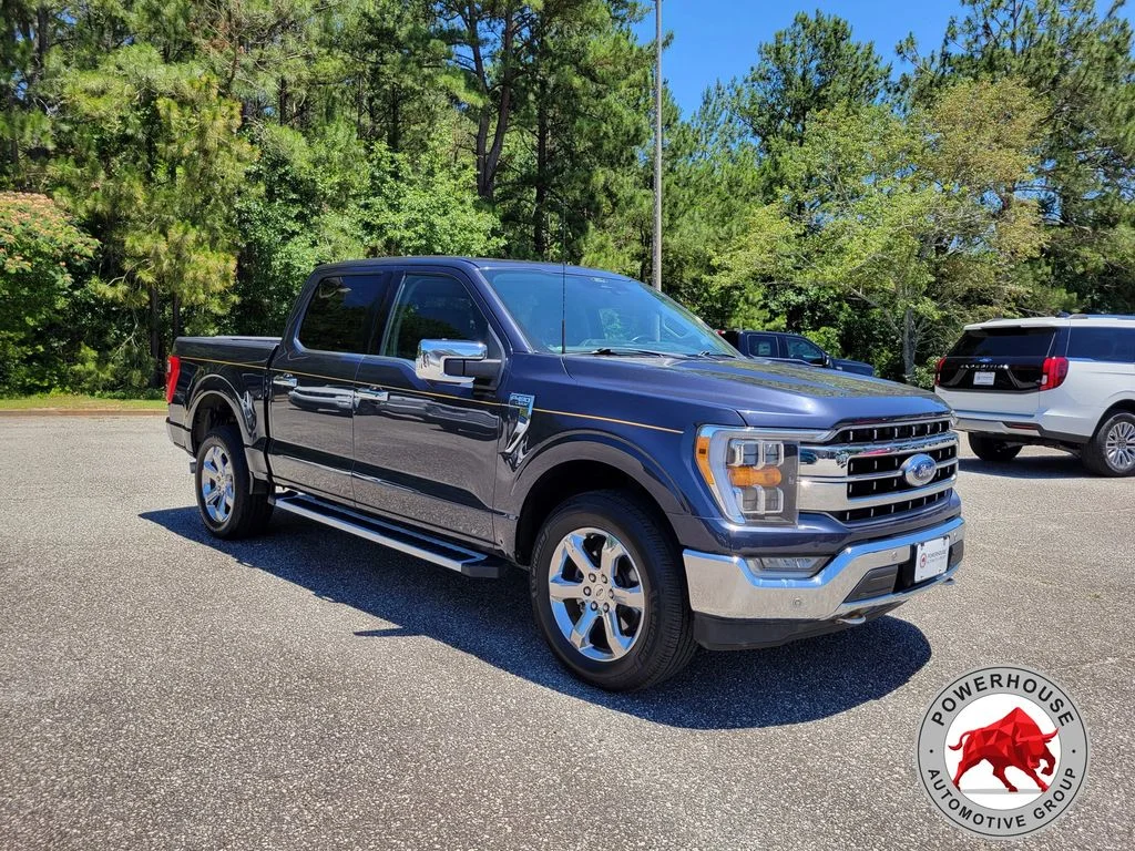 Used 2022  Ford Lariat image 8