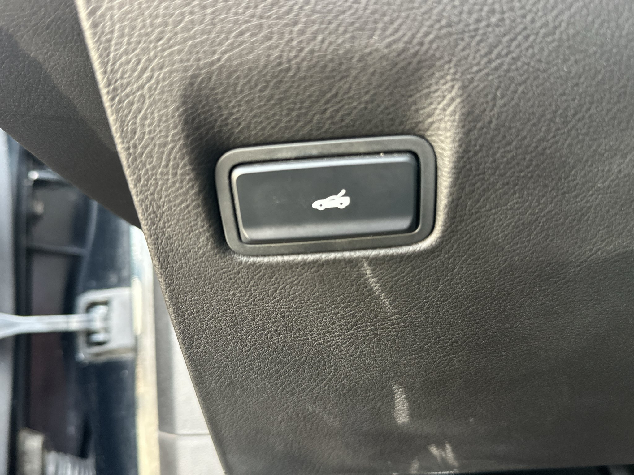Used 2016 Black Chevrolet 1LT image 27