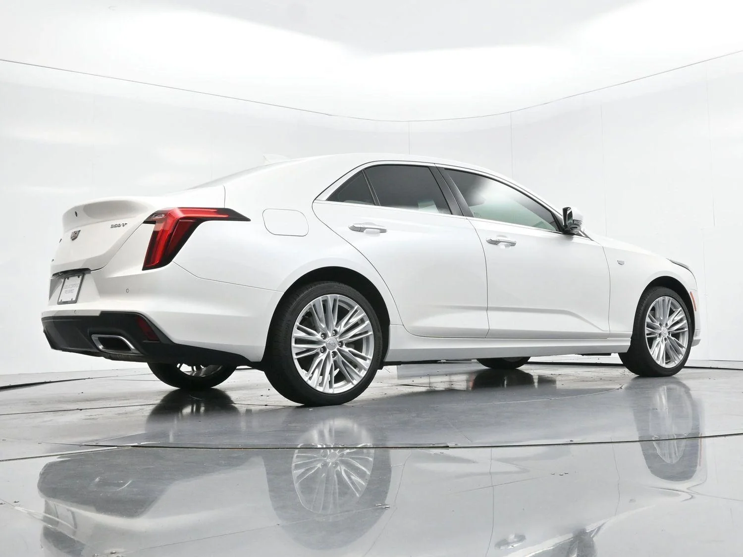 Certified Used 2022 Crystal White Tricoat Cadillac Premium Luxury image 52