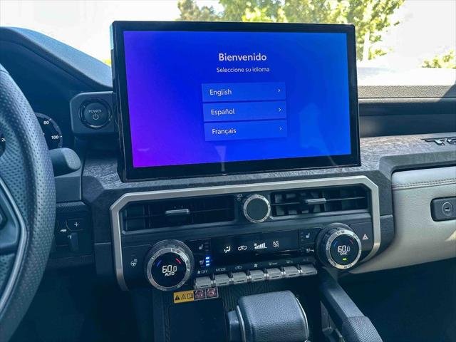 Certified Used 2024 WIND CHILL PEARL Toyota  image 31
