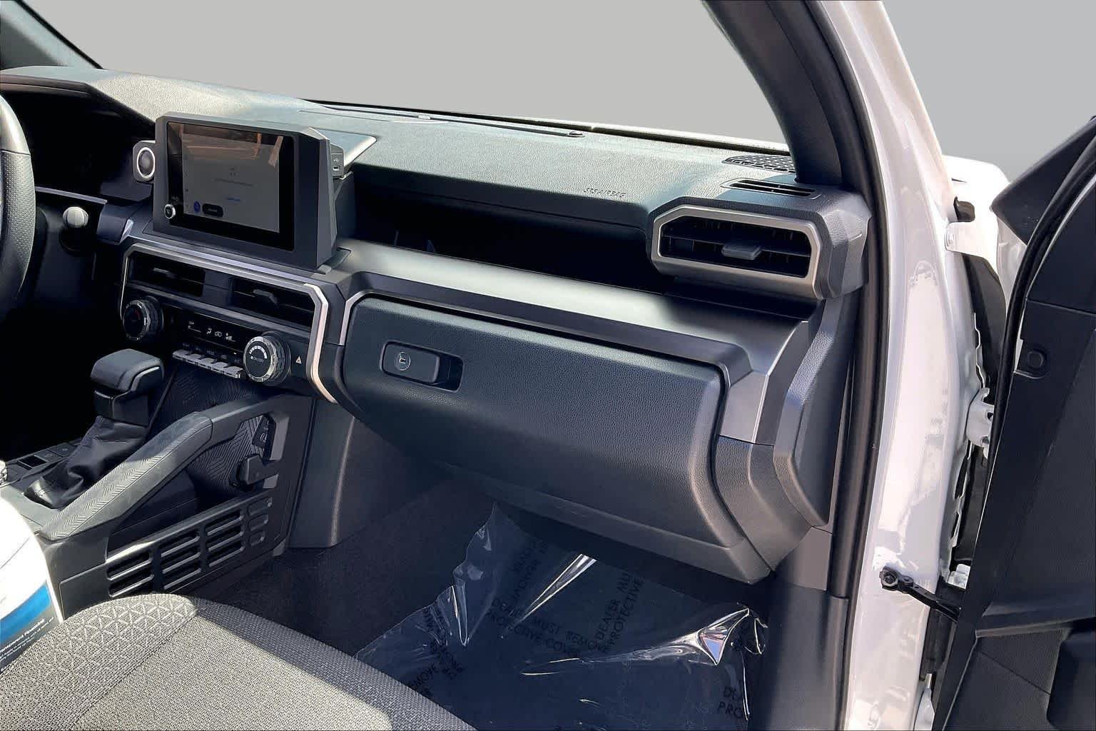 Used 2025 Ice Cap Toyota SR5 image 18