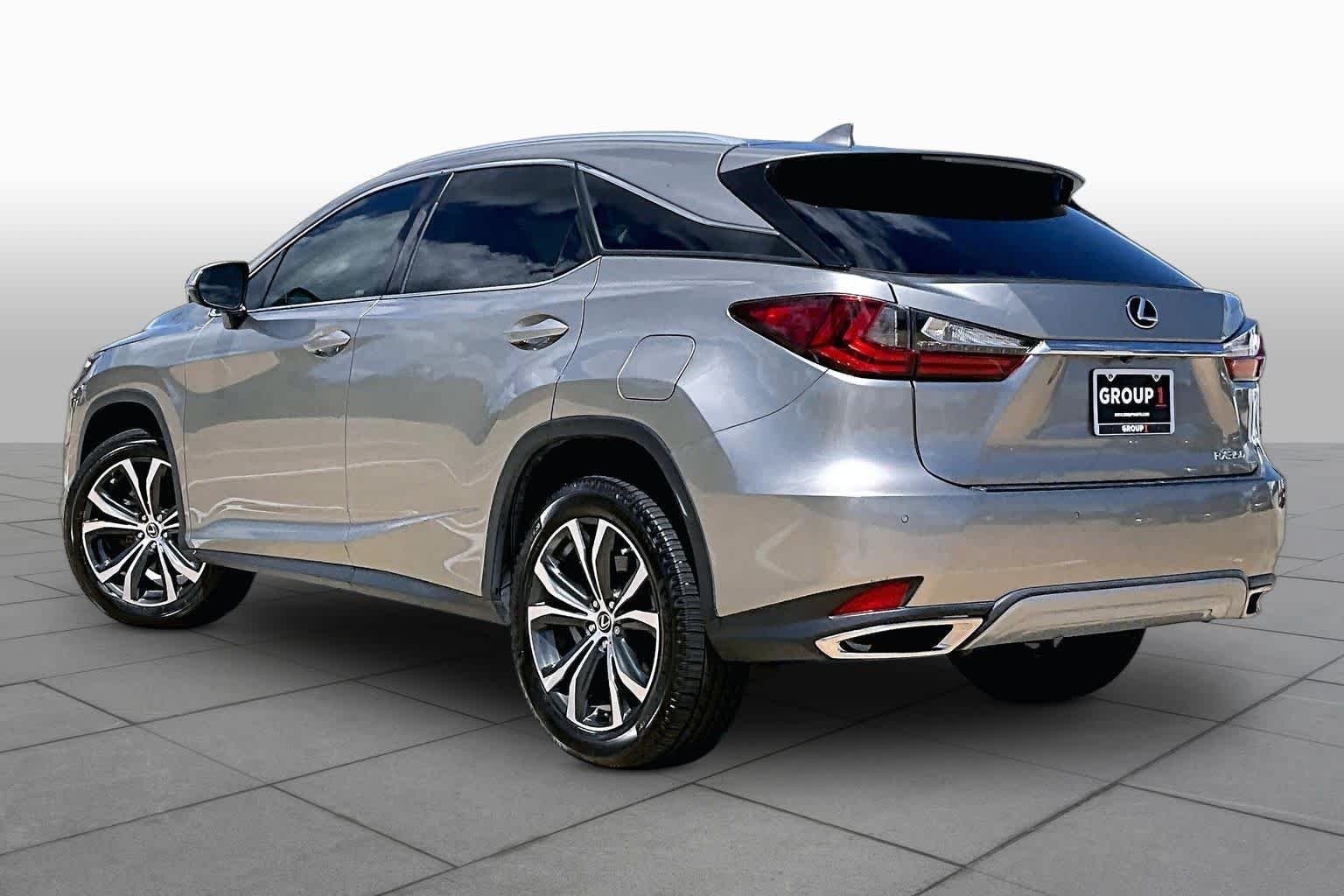 Used 2020 Atomic Silver Lexus  image 12