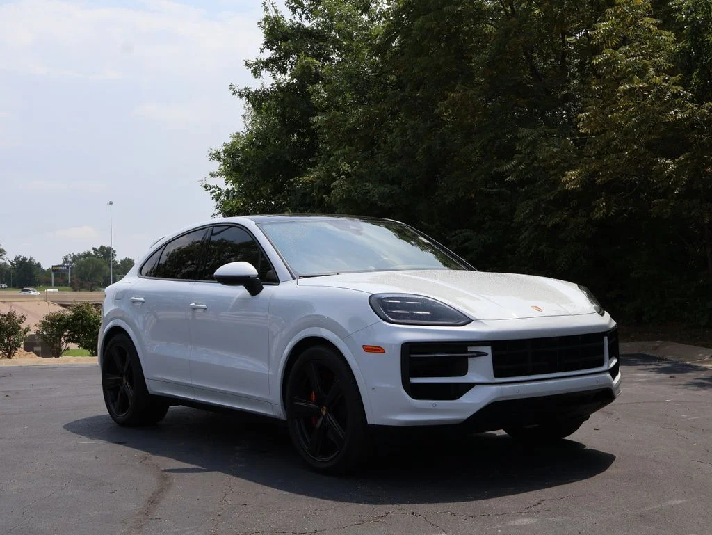 Certified Used 2025 Carrara White Metallic Porsche  image 10