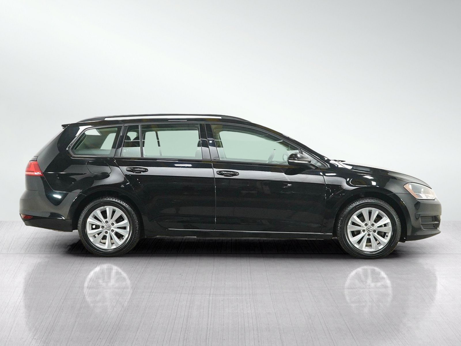 Used 2017 Black Volkswagen S image 6