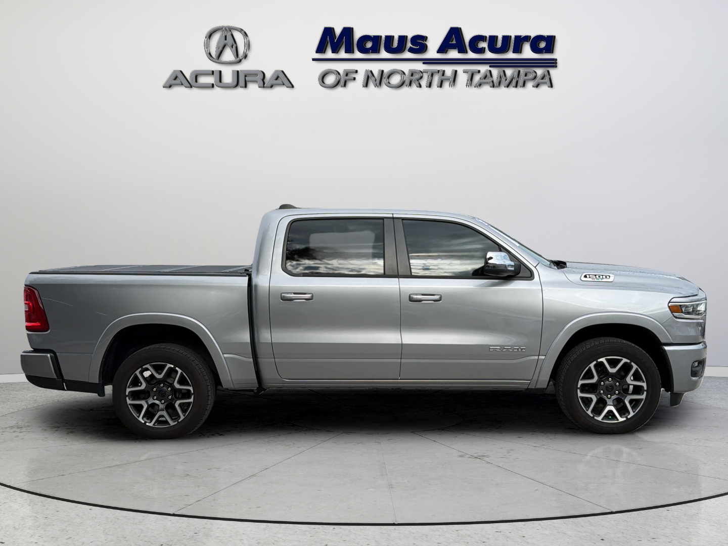 Used 2025 Silver Ram Laramie image 12