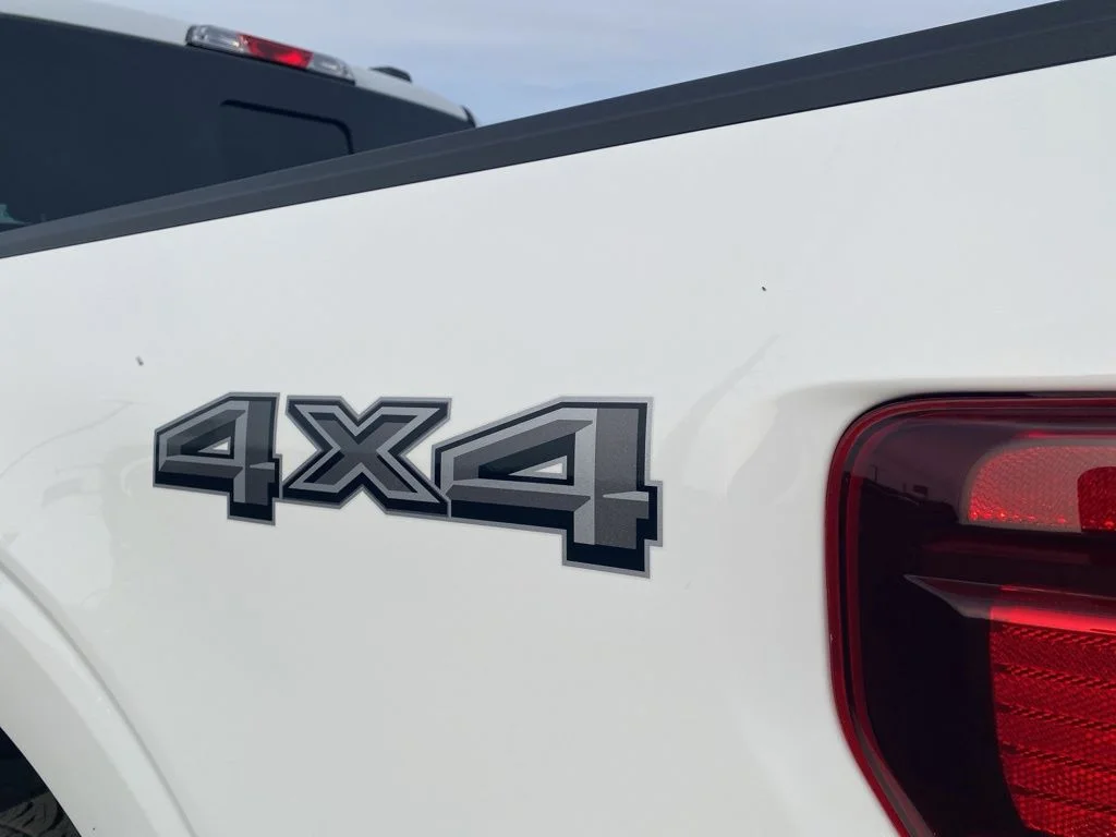 New 2026 Oxford White Ford XLT image 46