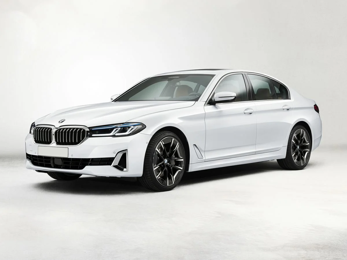 2022 BMW 5 Series 530i xDrive Sedan's photo