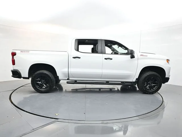 2024 Chevrolet Silverado 1500 LT Trail Boss - Photo 11