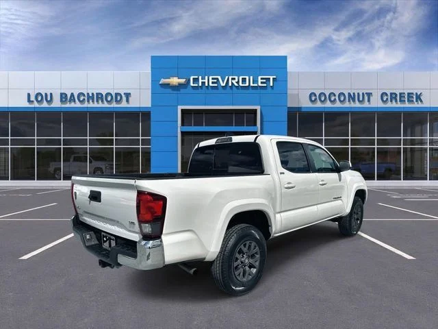 Used 2023 White Toyota SR5 image 3