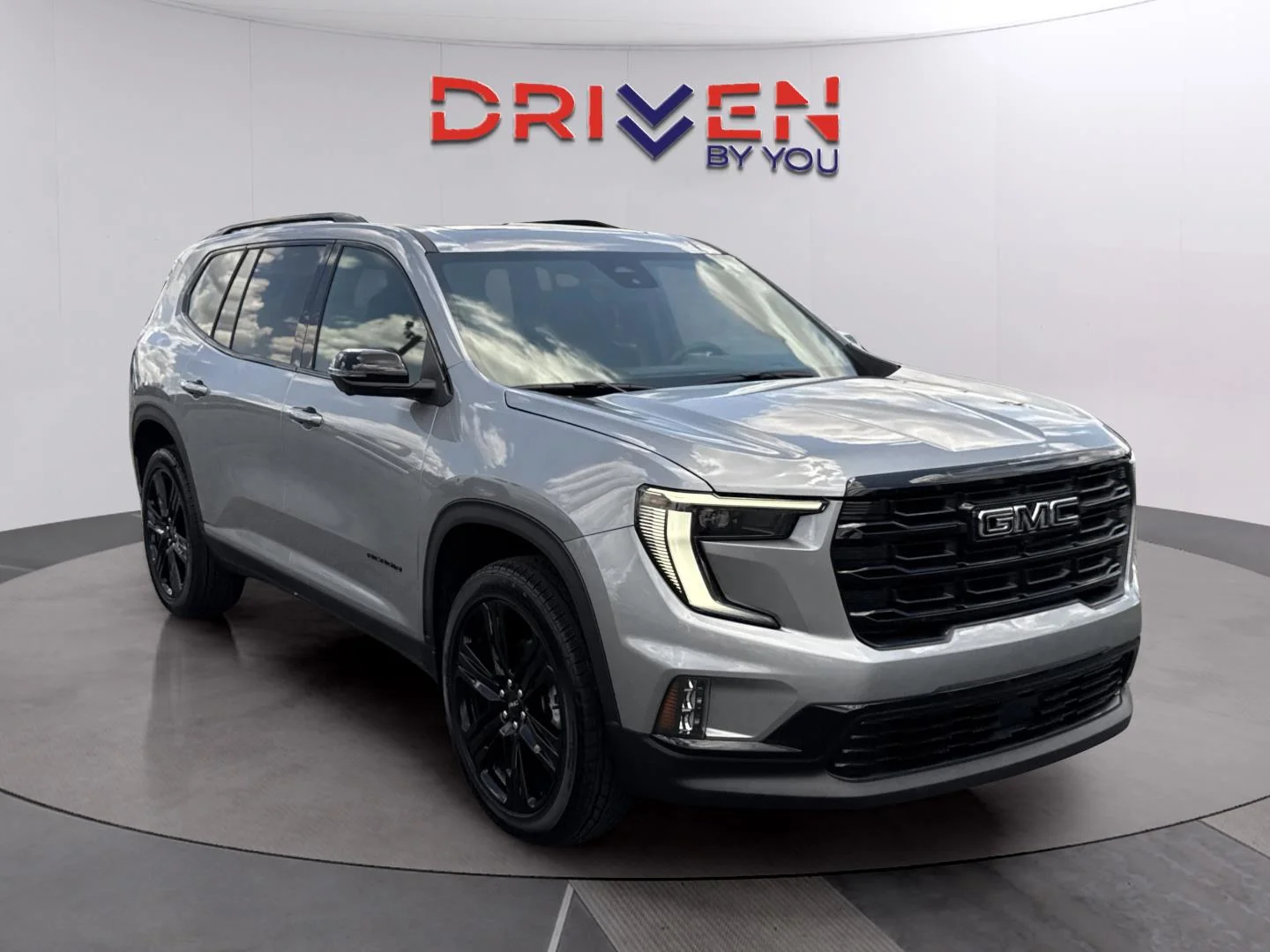 Used 2026 Sterling Metallic GMC Elevation image 7