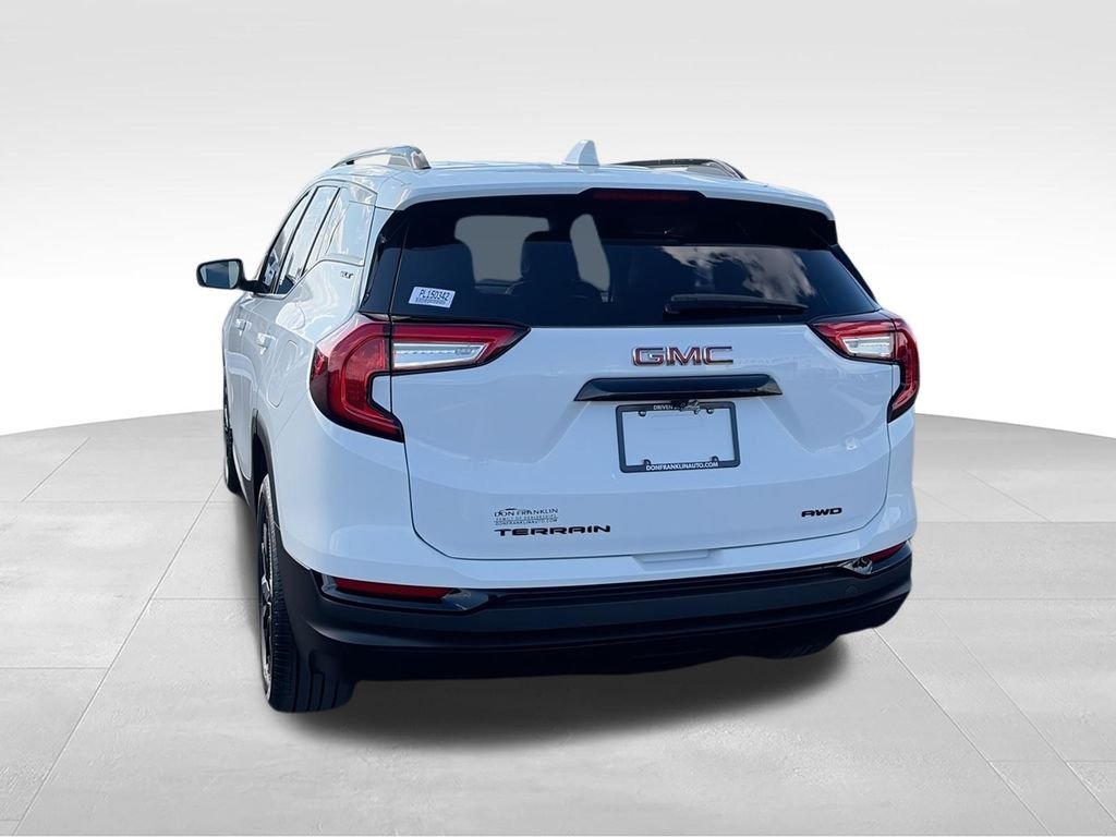 Certified Used 2023 White GMC SLT image 7