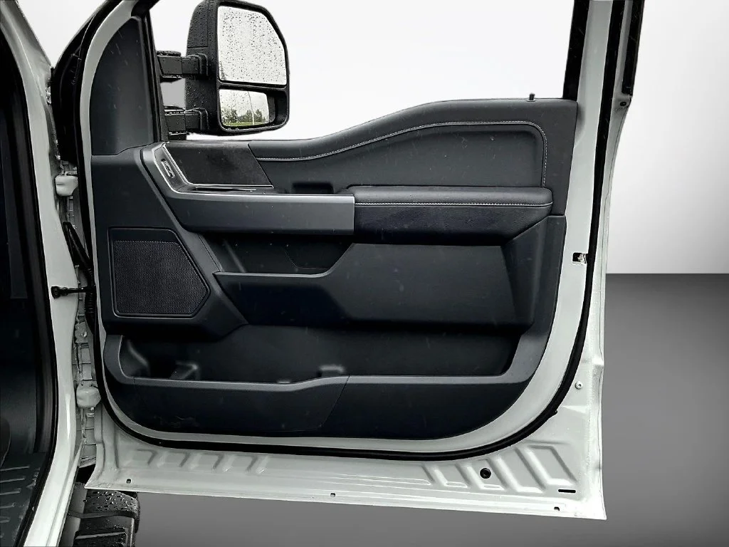 New 2026 Avalanche Ford XLT image 36